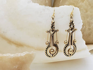 Miss Lucy Earrings - Victorian Style Pendulum